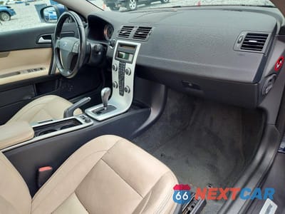 Zdjęcie 8 z 12 samochodu: 2012 VOLVO C70 T5 VIN:YV1672MC6CJ127950 - miniatura