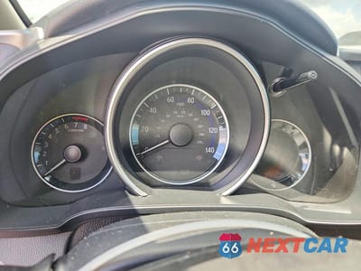 Zdjęcie 9 z 13 samochodu: 2019 HONDA FIT LX VIN:3HGGK5H43KM702327 - miniatura