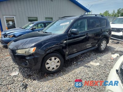 2011 MITSUBISHI OUTLANDER ES JA4AS2AW1BU013522 - główne zdjęcie licytacji z USA - miniatura