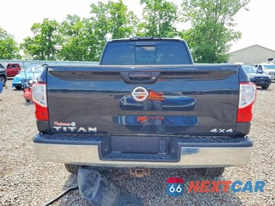 Zdjęcie 6 z 13 samochodu: 2017 NISSAN TITAN XD SV VIN:1N6BA1F35HN575249 - miniatura