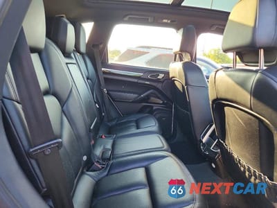 Zdjęcie 11 z 13 samochodu: 2016 PORSCHE CAYENNE SE HYBRID VIN:WP1AE2A21GLA58031 - miniatura