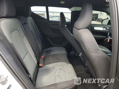 Zdjęcie 10 z 12 samochodu: 2024 VOLVO XC40 CORE VIN:YV4L12UK9R2336648 - miniatura