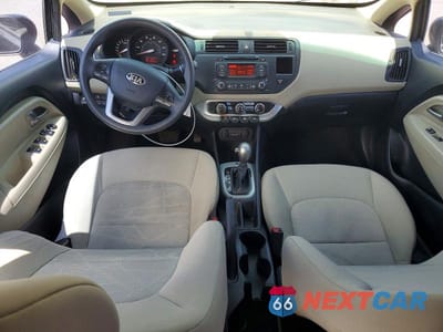 Zdjęcie 8 z 12 samochodu: 2013 KIA RIO LX VIN:KNADM4A30D6284512 - miniatura