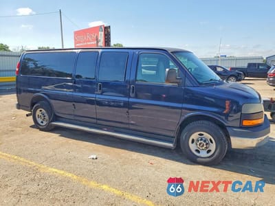 Czwarte zdjęcie samochodu z boku: 2008 GMC SAVANA G3500 VIN:1GJHG39K781235093 - miniatura