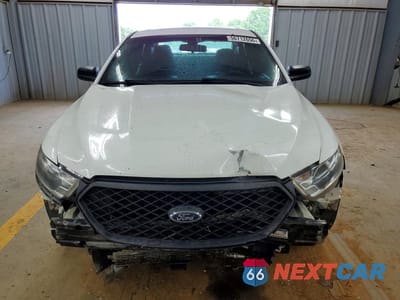 Piąte zdjęcie samochodu w środku: 2017 FORD TAURUS POLICE INTERCEPTOR VIN:1FAHP2MK7HG130999 - miniatura