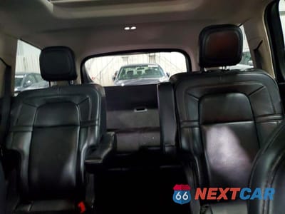 Zdjęcie 10 z 13 samochodu: 2022 LINCOLN AVIATOR RESERVE VIN:5LM5J7XC7NGL02792 - miniatura