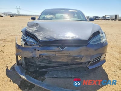 Piąte zdjęcie samochodu w środku: 2017 TESLA MODEL S VIN:5YJSA1E29HF199715 - miniatura