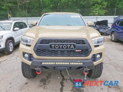 Piąte zdjęcie samochodu w środku: 2017 TOYOTA TACOMA TRD OFF-ROAD VIN:5TFCZ5AN1HX103859 - miniatura