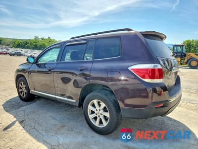 Drugie zdjęcie samochodu z przodu: 2013 TOYOTA HIGHLANDER BASE VIN:5TDBK3EH7DS270316 - miniatura