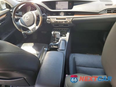 Zdjęcie 8 z 12 samochodu: 2013 LEXUS ES 350 VIN:JTHBK1GG7D2055744 - miniatura