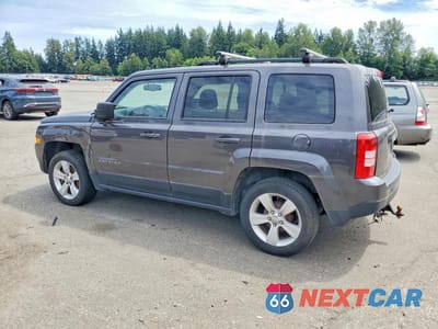 Drugie zdjęcie samochodu z przodu: 2016 JEEP PATRIOT LATITUDE VIN:1C4NJPFA2GD599577 - miniatura