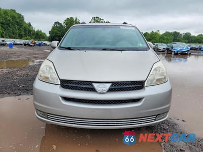 Piąte zdjęcie samochodu w środku: 2005 TOYOTA SIENNA XLE 7 PASSENGER VIN:5TDZA22C25S291421 - miniatura