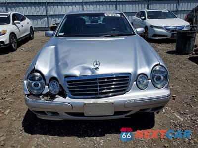 Piąte zdjęcie samochodu w środku: 2000 MERCEDES-BENZ E 320 VIN:WDBJF65J5YB157898 - miniatura