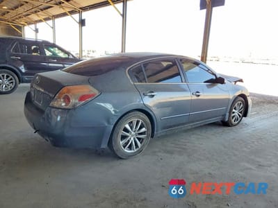 Trzecie zdjęcie samochodu z tyłu: 2010 NISSAN ALTIMA 2.5 VIN:1N4AL2AP0AN462006 - miniatura