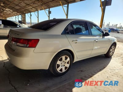 Trzecie zdjęcie samochodu z tyłu: 2008 HYUNDAI SONATA GLS VIN:5NPET46C08H336901 - miniatura