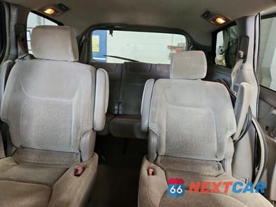 Zdjęcie 10 z 13 samochodu: 2004 TOYOTA SIENNA LE 8 PASSENGER VIN:5TDZA23C24S164522 - miniatura