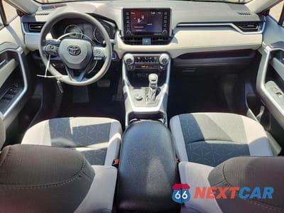 Zdjęcie 8 z 13 samochodu: 2021 TOYOTA RAV4 XLE VIN:4T3RWRFV1MU027075 - miniatura