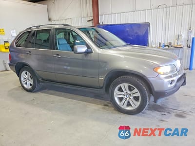 Czwarte zdjęcie samochodu z boku: 2005 BMW X5 4.4I VIN:5UXFB53575LV14005 - miniatura