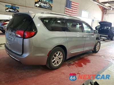 Trzecie zdjęcie samochodu z tyłu: 2020 CHRYSLER PACIFICA TOURING L VIN:2C4RC1BG5LR112110 - miniatura