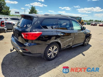 Trzecie zdjęcie samochodu z tyłu: 2017 NISSAN PATHFINDER S VIN:5N1DR2MM0HC914321 - miniatura