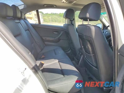Zdjęcie 10 z 12 samochodu: 2009 BMW 328 XI SULEV VIN:WBAPK535X9A512804 - miniatura