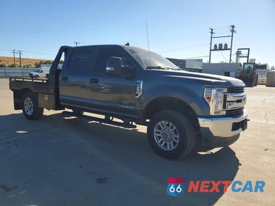 Czwarte zdjęcie samochodu z boku: 2019 FORD F250 SUPER DUTY VIN:1FT7W2BT1KEG24265 - miniatura