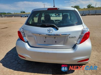 Zdjęcie 6 z 12 samochodu: 2012 TOYOTA YARIS 5-DOOR L VIN:JTDKTUD37CD511987 - miniatura