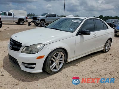 2013 MERCEDES-BENZ C 250 WDDGF4HB6DR287619 - główne zdjęcie licytacji z USA - miniatura