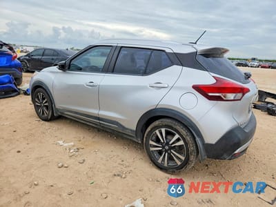 Drugie zdjęcie samochodu z przodu: 2019 NISSAN KICKS SR VIN:3N1CP5CU9KL533882 - miniatura