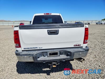 Zdjęcie 6 z 13 samochodu: 2012 GMC SIERRA K2500 SLT VIN:1GT121C89CF238081 - miniatura