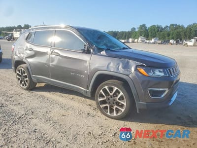 Czwarte zdjęcie samochodu z boku: 2018 JEEP COMPASS LIMITED VIN:3C4NJDCB5JT104706 - miniatura