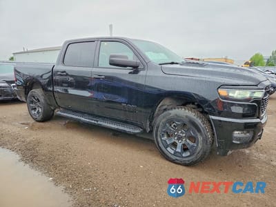 Czwarte zdjęcie samochodu z boku: 2026 RAM 1500 TRADESMAN VIN:3C6SRFGP1T4155203 - miniatura