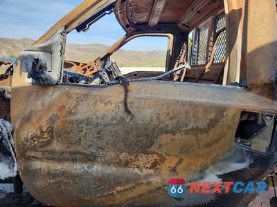 Zdjęcie 7 z 12 samochodu: 2017 FORD F650 DIESEL KICK-UP FRAME VIN:1FDNF6EC2HDB11465 - miniatura