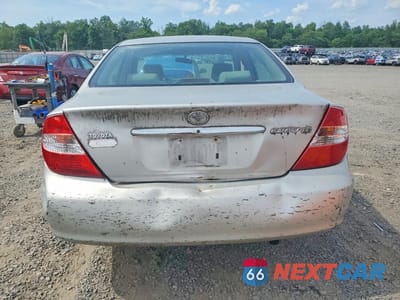Zdjęcie 6 z 12 samochodu: 2002 TOYOTA CAMRY LE VIN:4T1BE32K92U091612 - miniatura