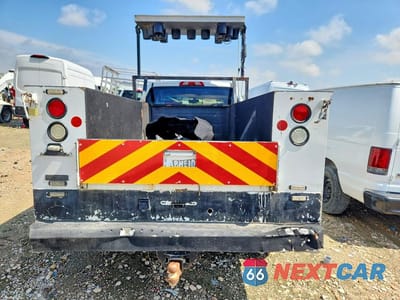 Zdjęcie 6 z 12 samochodu: 2019 CHEVROLET SILVERADO 2500 UTILITY / SERVICE TRUCK VIN:2GC2CREG5K1119468 - miniatura