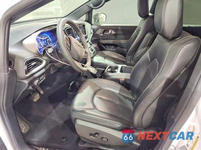 Zdjęcie 7 z 13 samochodu: 2025 CHRYSLER PACIFICA SELECT VIN:2C4RC1BGXSR576962 - miniatura
