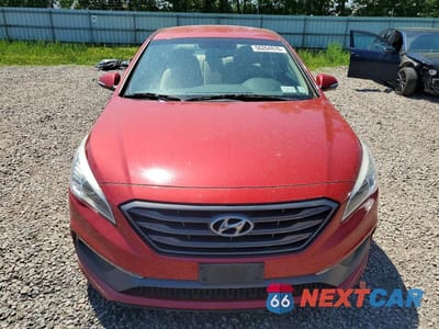 Piąte zdjęcie samochodu w środku: 2017 HYUNDAI SONATA SPORT VIN:5NPE34AF5HH543950 - miniatura
