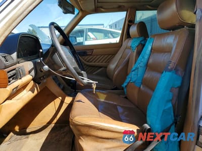Zdjęcie 7 z 12 samochodu: 1989 MERCEDES-BENZ 300 SE VIN:WDBCA24D6KA449942 - miniatura
