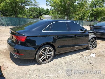 Trzecie zdjęcie samochodu z tyłu: 2019 AUDI A3 PREMIUM VIN:WAUBEGFF6K1027485 - miniatura