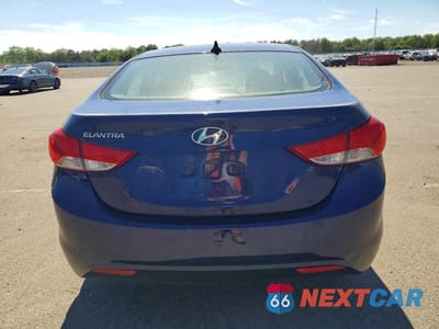 Zdjęcie 6 z 12 samochodu: 2013 HYUNDAI ELANTRA GLS VIN:5NPDH4AE4DH303853 - miniatura