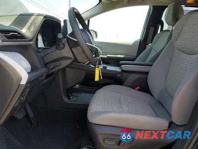 Zdjęcie 7 z 13 samochodu: 2025 TOYOTA SIENNA LE VIN:5TDKRKEC2SS240227 - miniatura