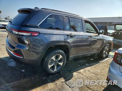 Trzecie zdjęcie samochodu z tyłu: 2025 JEEP GRAND CHEROKEE 4XE VIN:1C4RJYB63S8700507 - miniatura