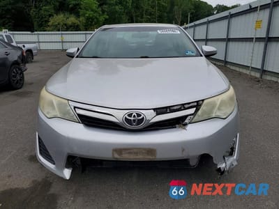 Piąte zdjęcie samochodu w środku: 2013 TOYOTA CAMRY VIN:4T4BF1FK2DR293437 - miniatura