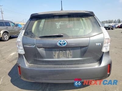Zdjęcie 6 z 12 samochodu: 2012 TOYOTA PRIUS V TWO VIN:JTDZN3EU9C3176389 - miniatura