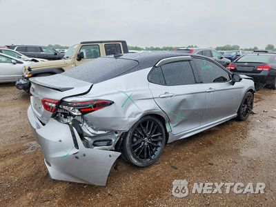 Trzecie zdjęcie samochodu z tyłu: 2022 TOYOTA CAMRY XSE VIN:4T1K61BK4NU047524 - miniatura