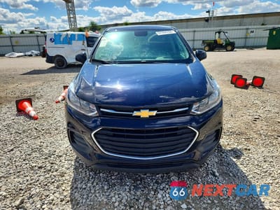 Piąte zdjęcie samochodu w środku: 2021 CHEVROLET TRAX LS VIN:KL7CJKSB0MB314467 - miniatura