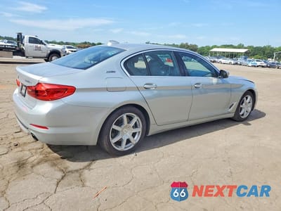 Trzecie zdjęcie samochodu z tyłu: 2018 BMW 530E VIN:WBAJA9C51JB249245 - miniatura