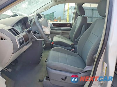 Zdjęcie 7 z 13 samochodu: 2010 CHRYSLER TOWN & COUNTRY TOURING VIN:2A4RR5D14AR150286 - miniatura