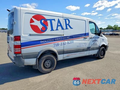 Trzecie zdjęcie samochodu z tyłu: 2017 MERCEDES-BENZ SPRINTER 2500 VIN:WD3PE7CD1HP501564 - miniatura