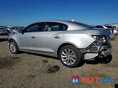 Drugie zdjęcie samochodu z przodu: 2016 BUICK LACROSSE VIN:1G4GB5G32GF101341 - miniatura